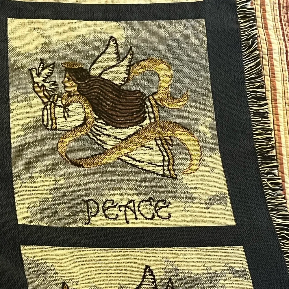 Gorgeous 100% Cotton Angel Paned Blanket - Picture 6 of 16